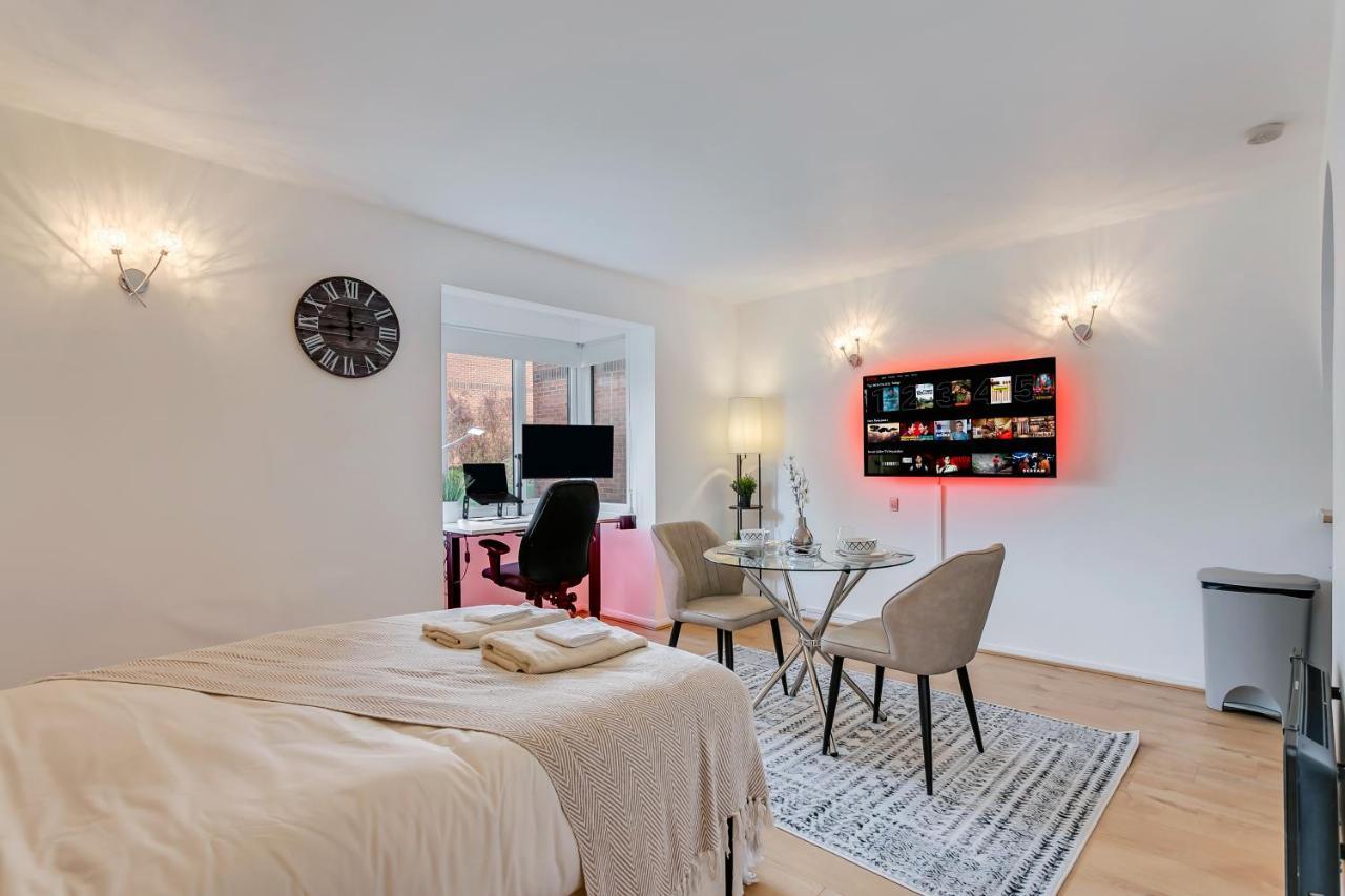 Aryas Apartments London 埃奇韦尔 外观 照片